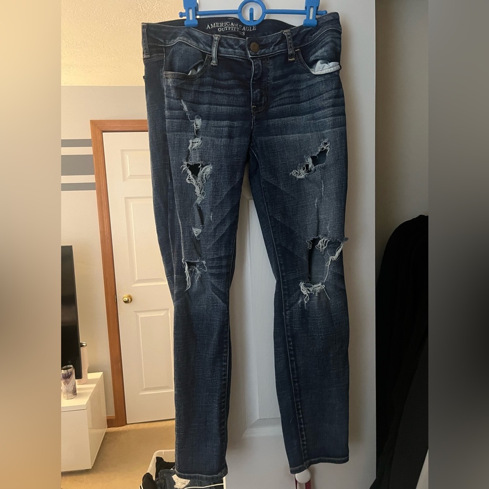American Eagle super stretch jeggings distressed